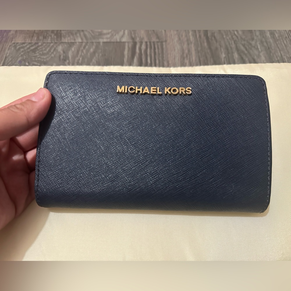 Michael Kors Navy Textured Saffiano Zip Wallet with Gold Logo
